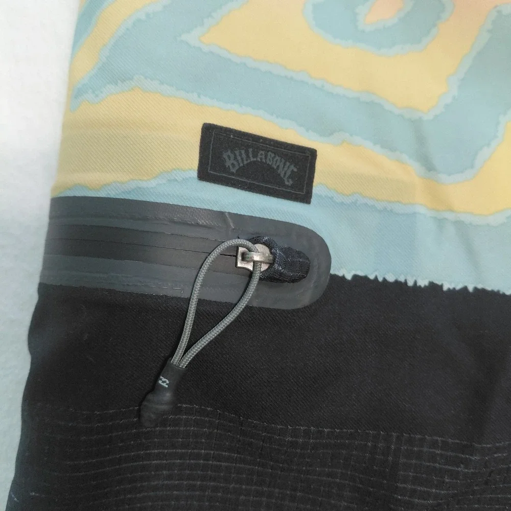 BILLABONG Recycler Fifty50 Airlite Surf Board Shorts Black Mens Size 40